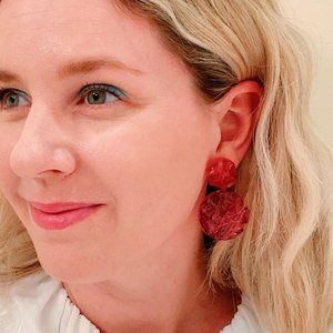 NWT vintage hot pink acrylic circle earrings